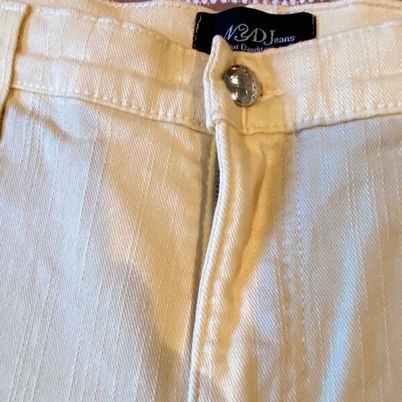 NYDJ Cream Denim Cropped Jeans Size 14 Button Decoration On Leg New - Picture 4 of 10